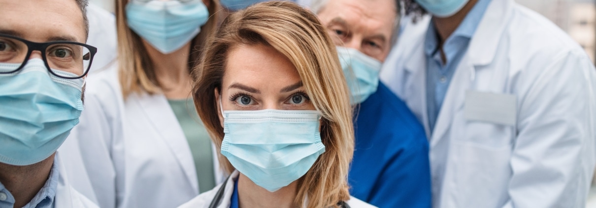 Group of doctors wearing face masks